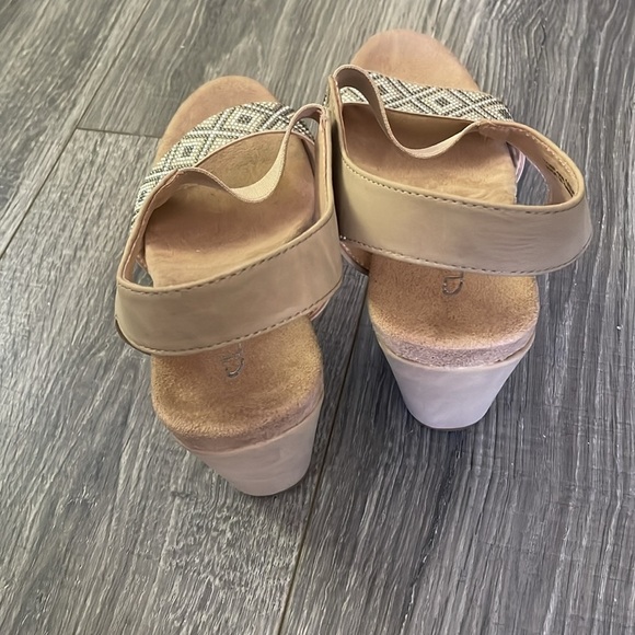 CL by Laundry Shoes Size 10 - Picture 4 of 6